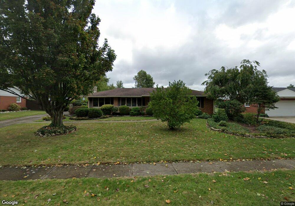 621 Raymond St, Plainfield, IN 46168 - photo 1