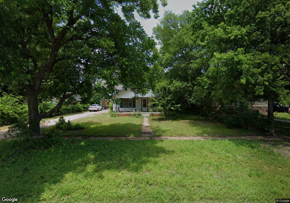 1107 W Ash Ave, Duncan, OK 73533 - photo 1
