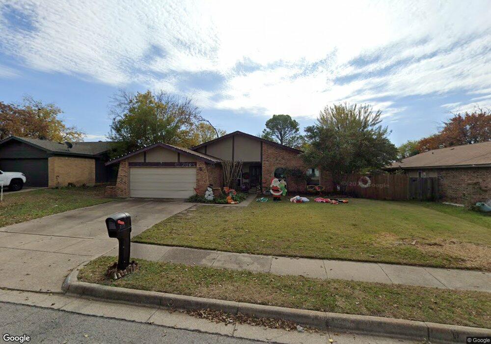 3113 Woodbridge Dr, Bedford, TX 76021 - photo 1