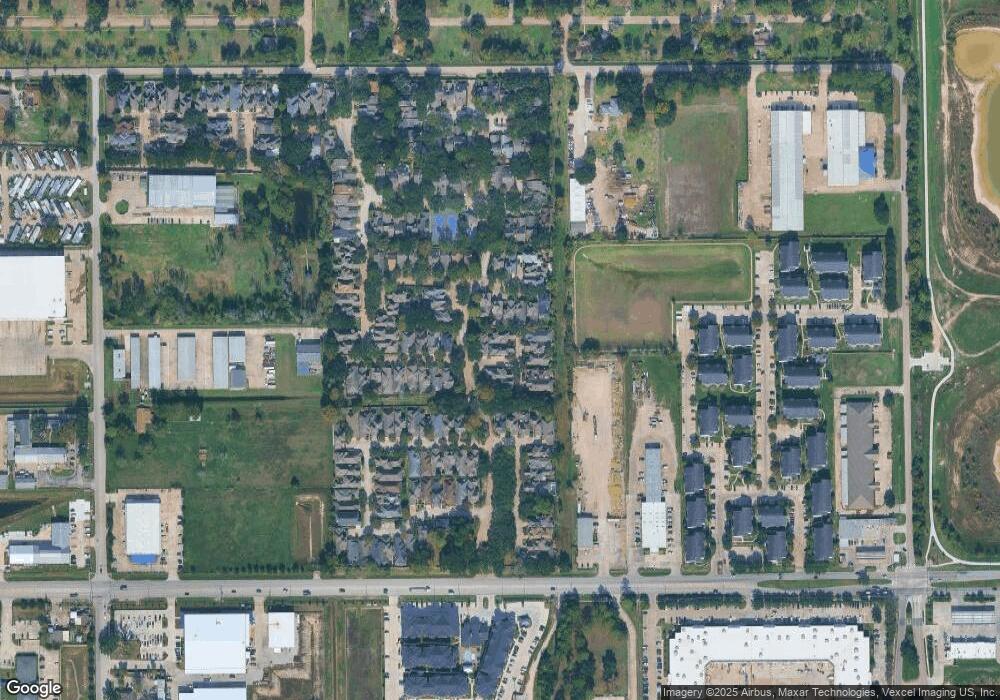 6847 Oakwood Trace Ct, Houston, TX 77040 - photo 1