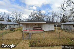 529 Overton Ave, Marksville, LA 71351
