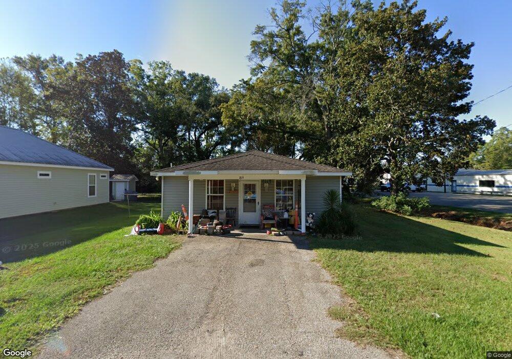 819 Wisteria Ln, Picayune, MS 39466 - photo 1