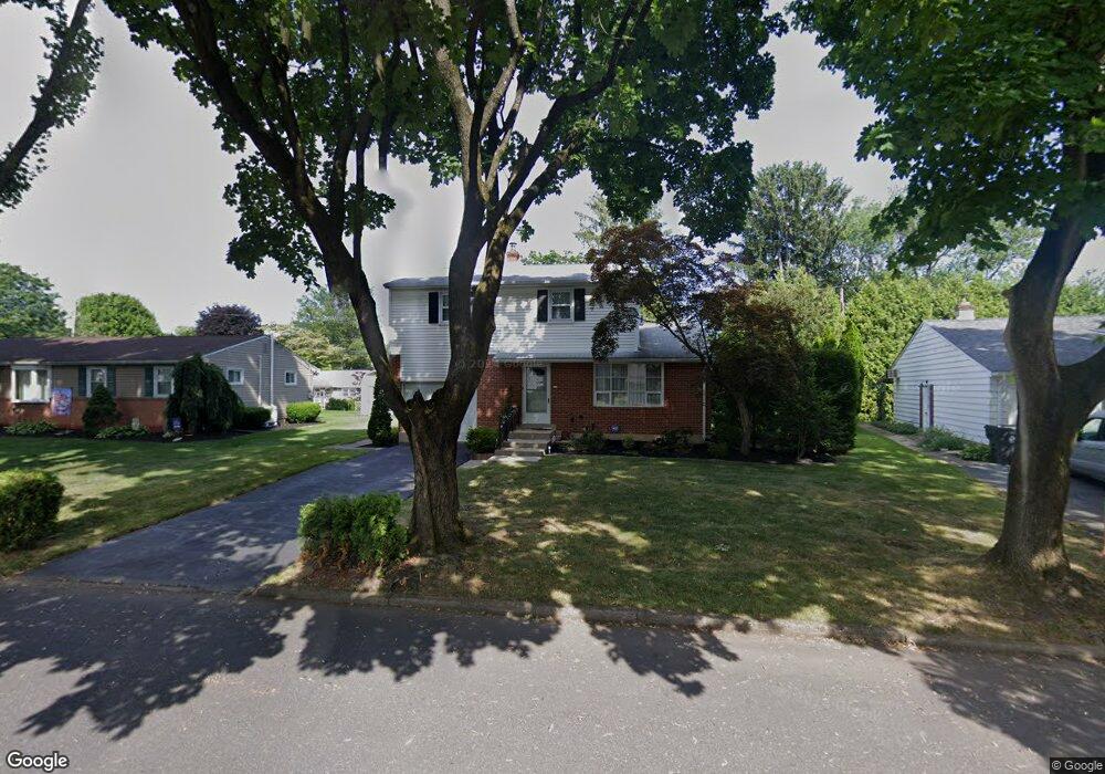 828 S Edward St, Allentown, PA 18103 - photo 1