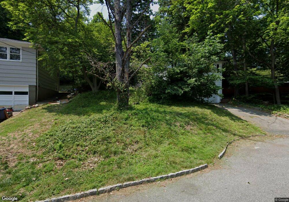 16 N Koewing Place, West Orange, NJ 07052 - photo 1