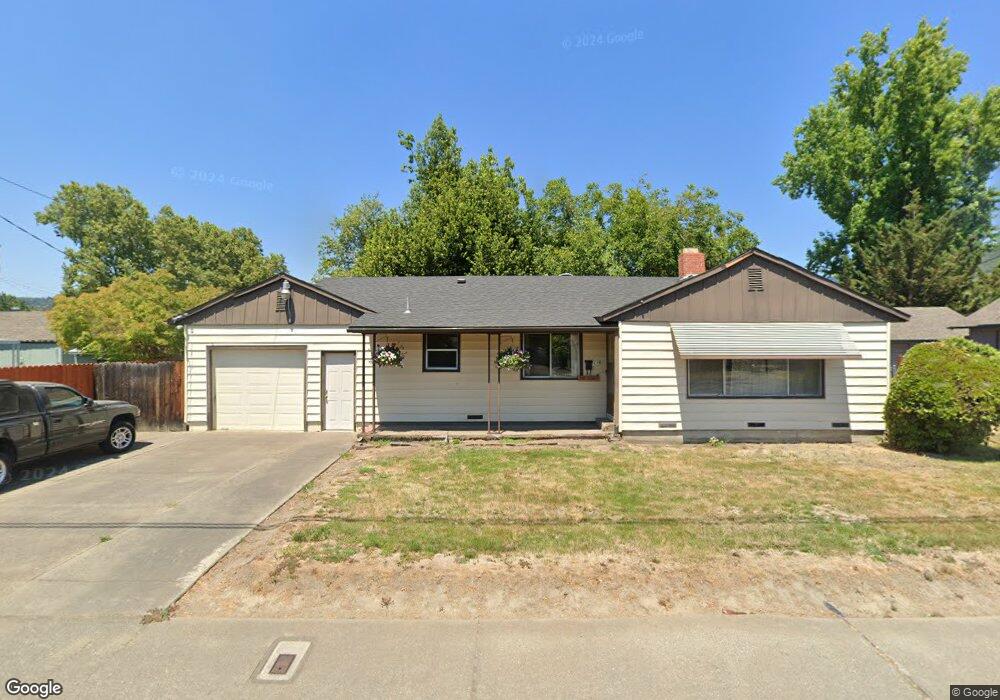 516 NE D St, Grants Pass, OR 97526 - photo 1