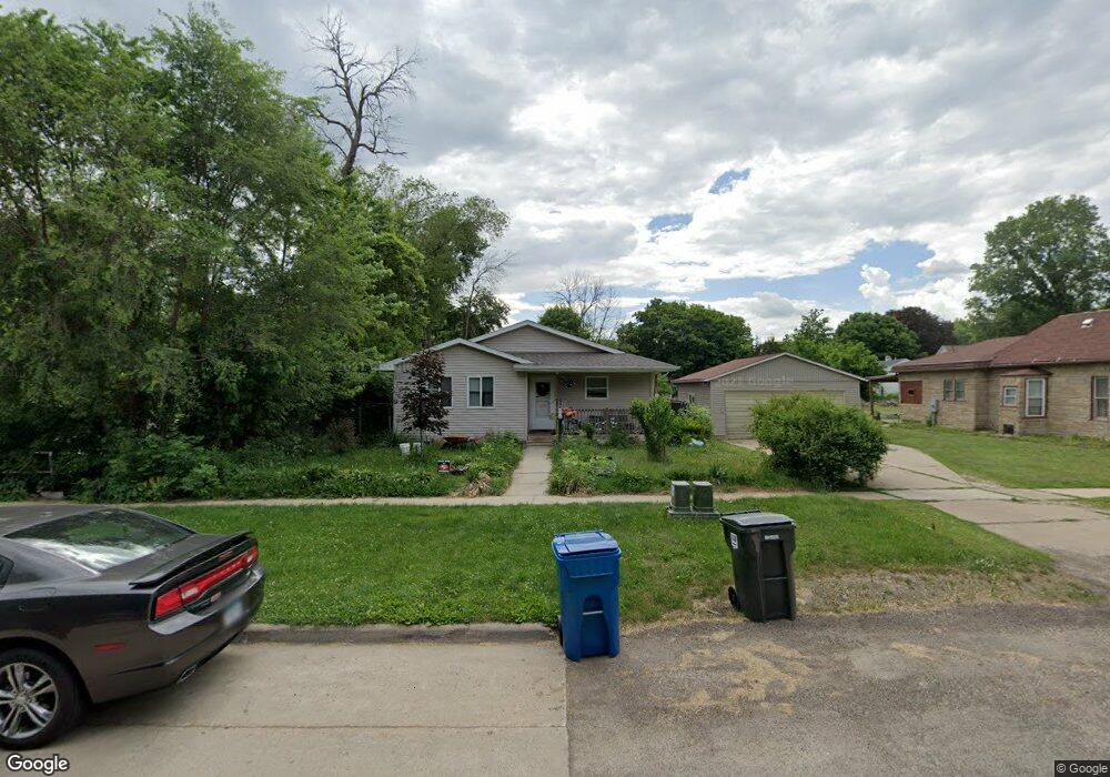 1937 Clay St, Cedar Falls, IA 50613 - photo 1