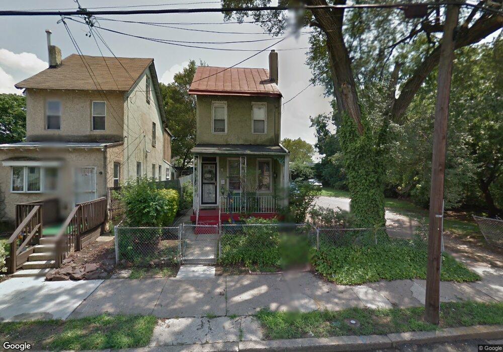 2814 Saunders St, Camden, NJ 08105 - photo 1