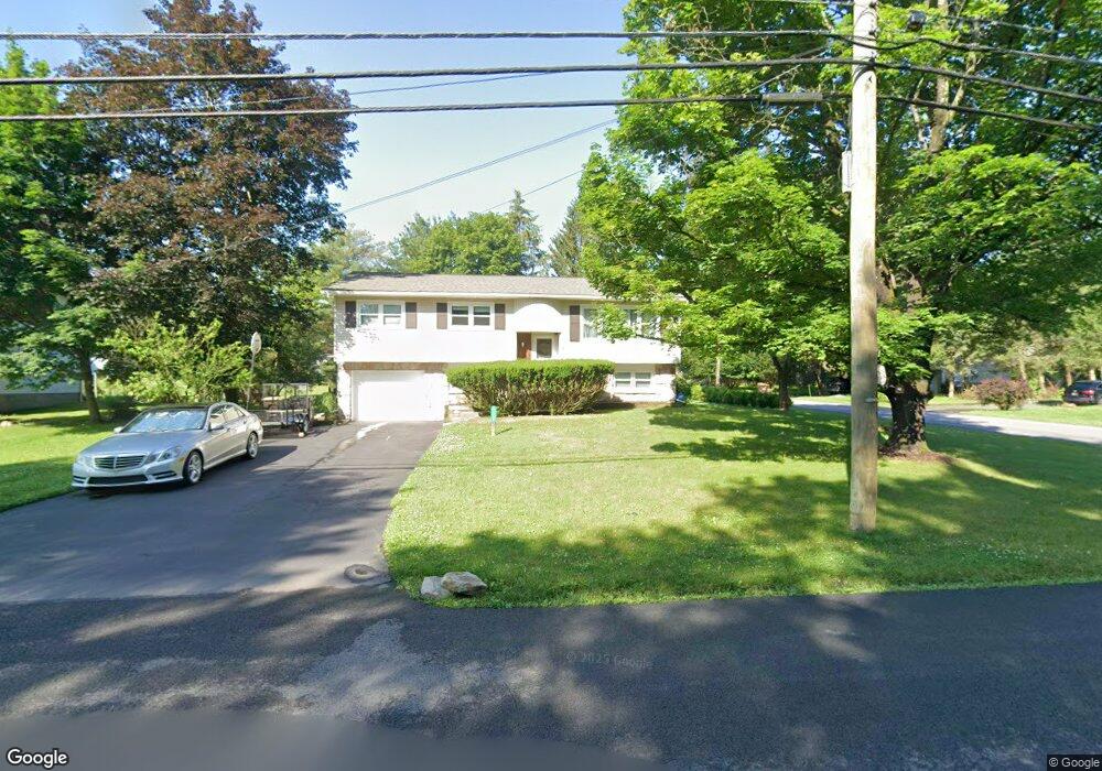 1189 Wallace St, Stroudsburg, PA 18360 - photo 1