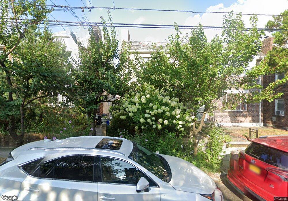 8274 166th St, Jamaica, NY 11432 - photo 1