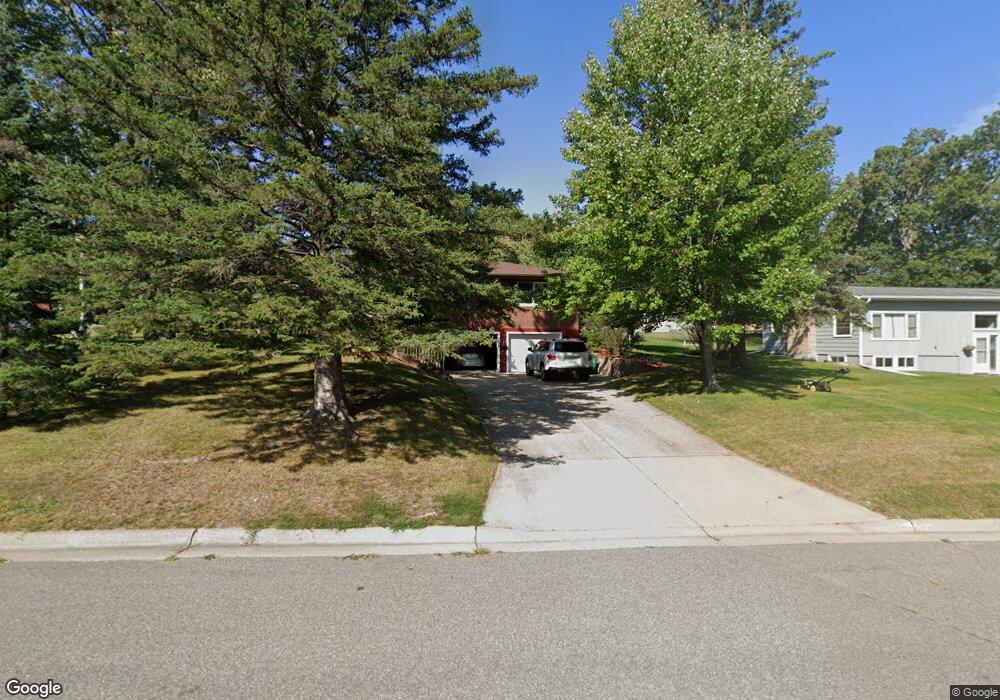 725 SW 4th Ave, Grand Rapids, MN 55744 - photo 1