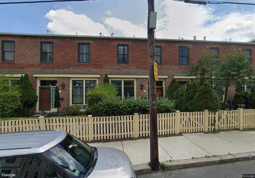 19 Cousins St unit 3, Salem, MA 01970 - photo 1