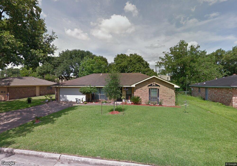 2011 Long Dr, Richmond, TX 77469 - photo 1