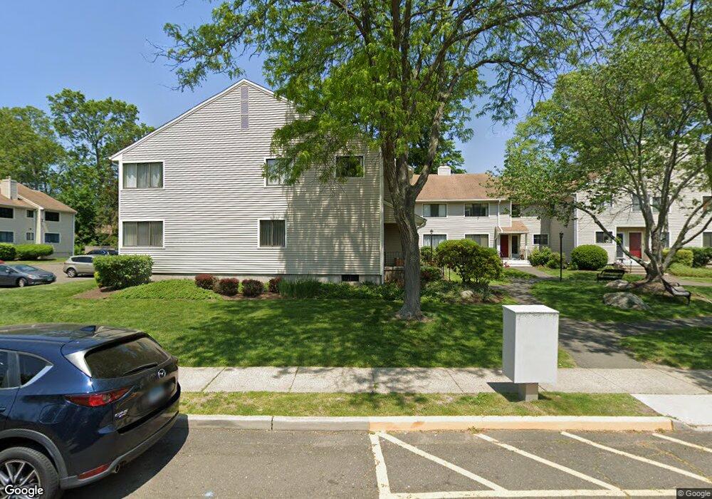 66 Lance Cir, Bridgeport, CT 06606 - photo 1