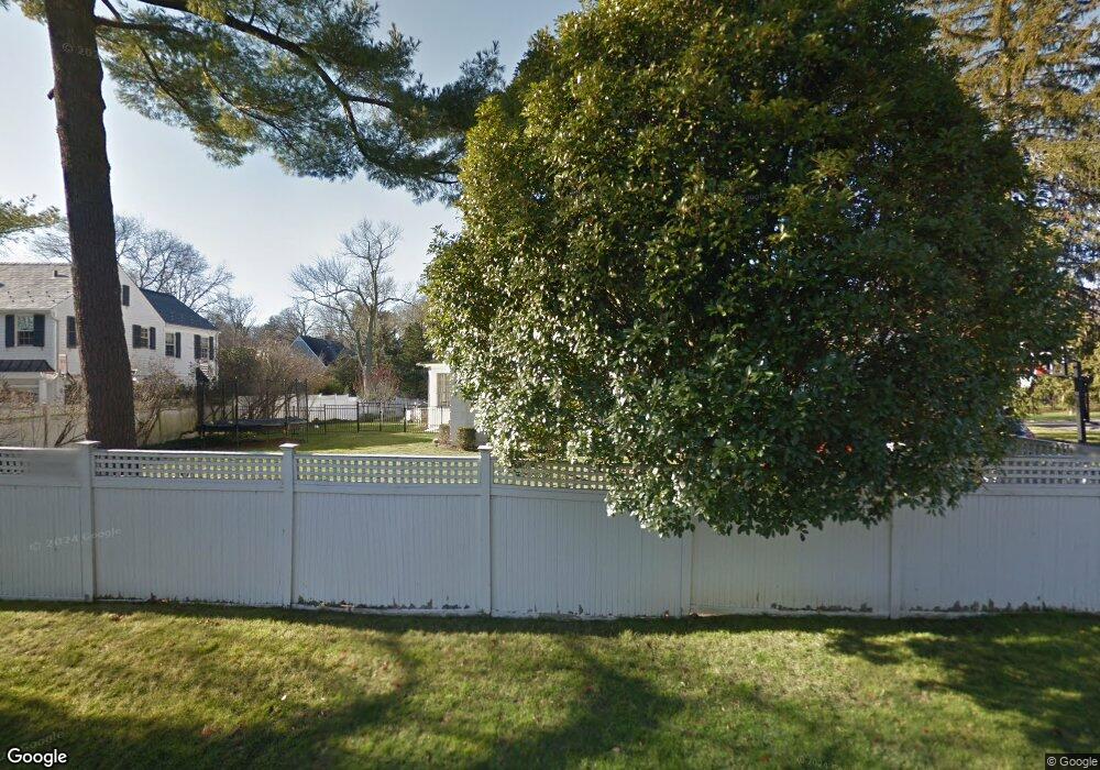 10 Willowmere Cir, Riverside, CT 06878 - photo 1