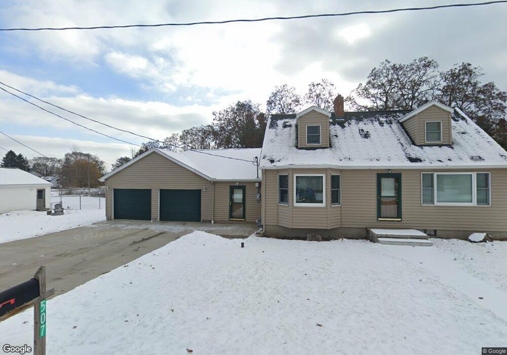 507 Pierce St, Oscoda, MI 48750 - photo 1