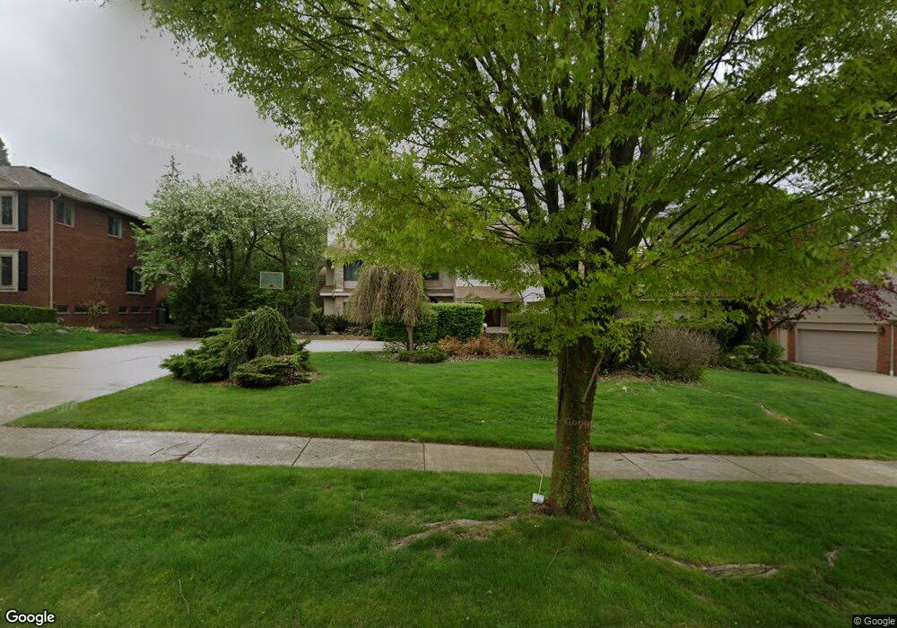 5098 Longview Dr, Troy, MI 48098 - photo 1