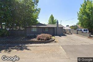 522 W Monroe St, Carlton, OR 97111