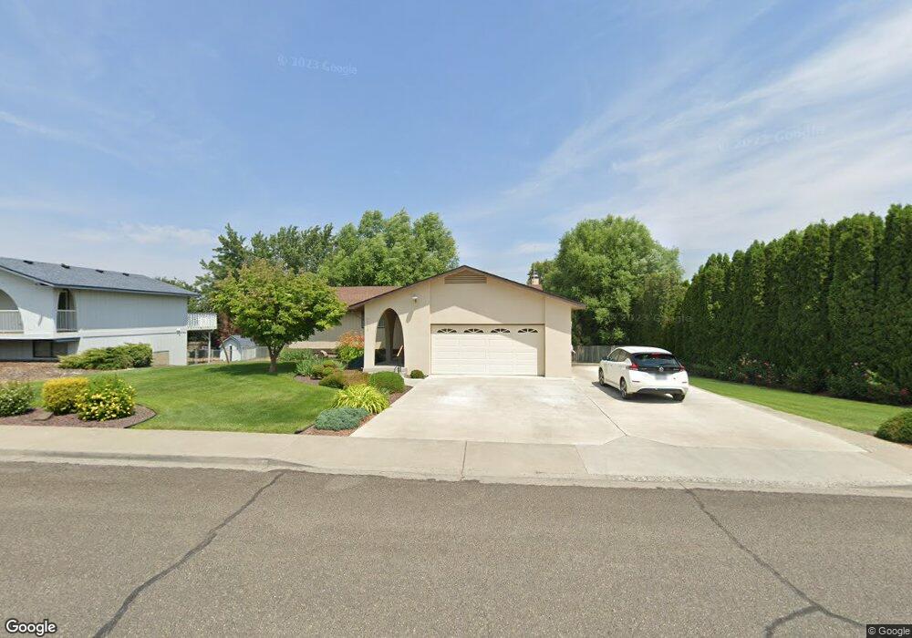 4010 W 17th Ave, Kennewick, WA 99338 - photo 1