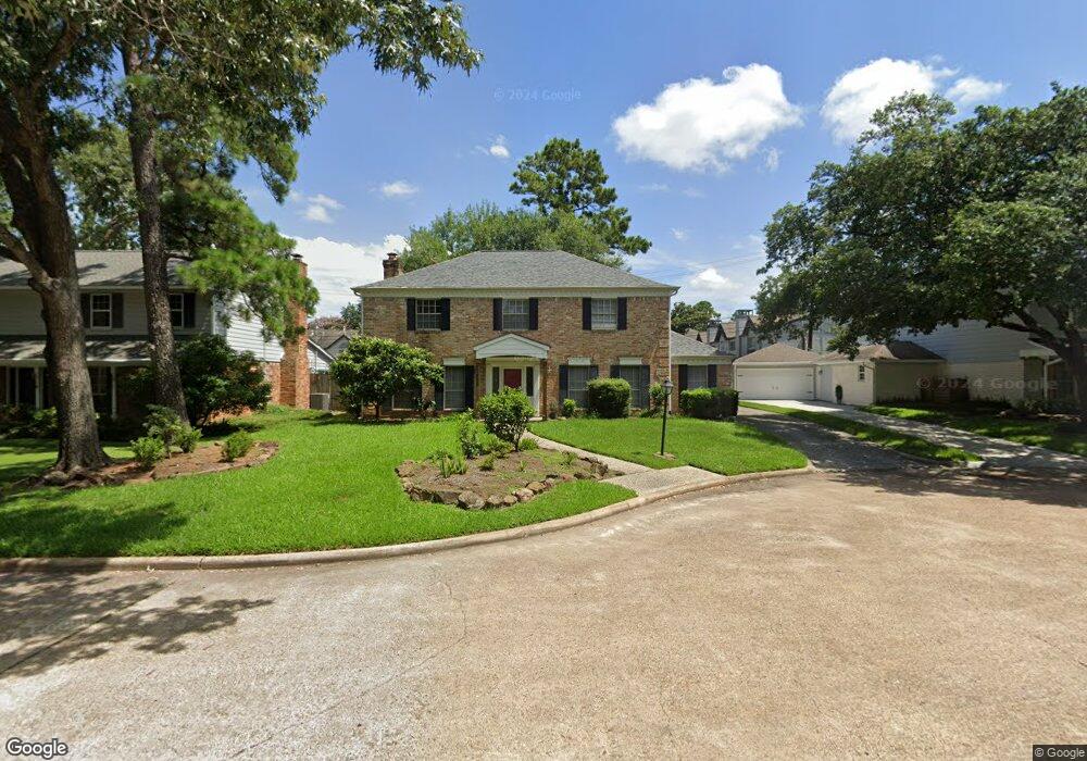 13606 Kingsride Ln, Houston, TX 77079 - photo 1