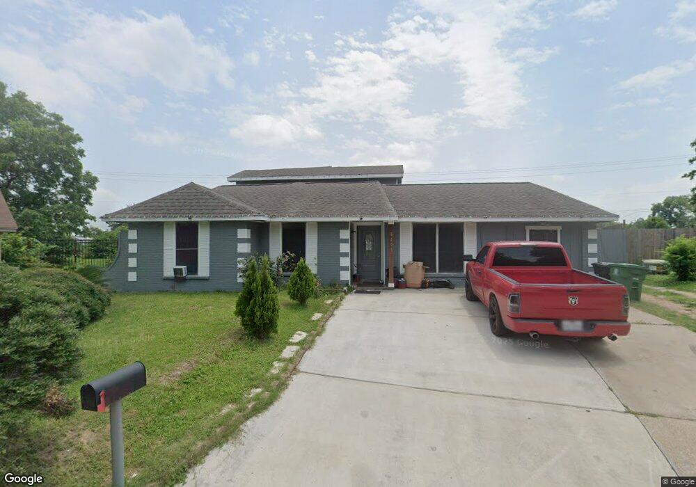 8202 Avert Ct, Houston, TX 77088 - photo 1