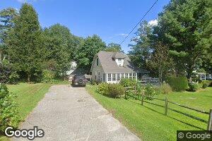 11 Chestnut St, Falmouth, ME 04105