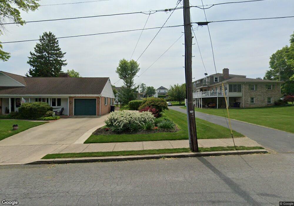 328 State St unit 330, New Holland, PA 17557 - photo 1