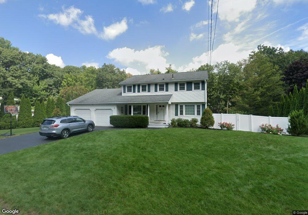 14 Chaucer Rd, Nashua, NH 03062 - photo 1