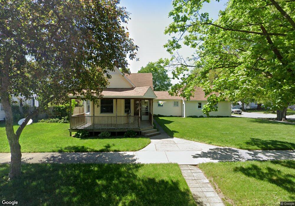 123 N Vine St, Elkhart, IN 46514 - photo 1