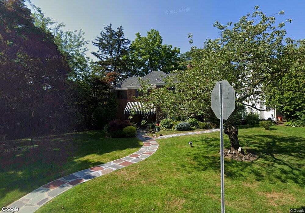 73 Andrew Rd, Manhasset, NY 11030 - photo 1