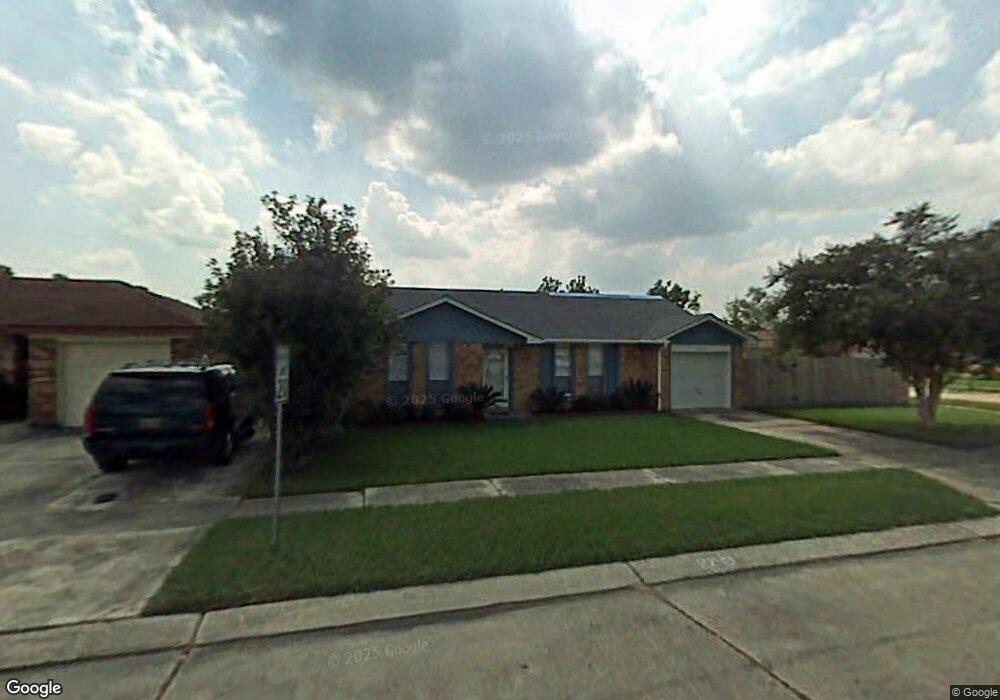 2749 Hardwood Dr, Marrero, LA 70072 - photo 1