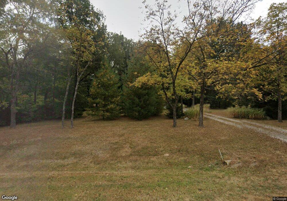 9153 E Us Highway 40, Effingham, IL 62401 - photo 1