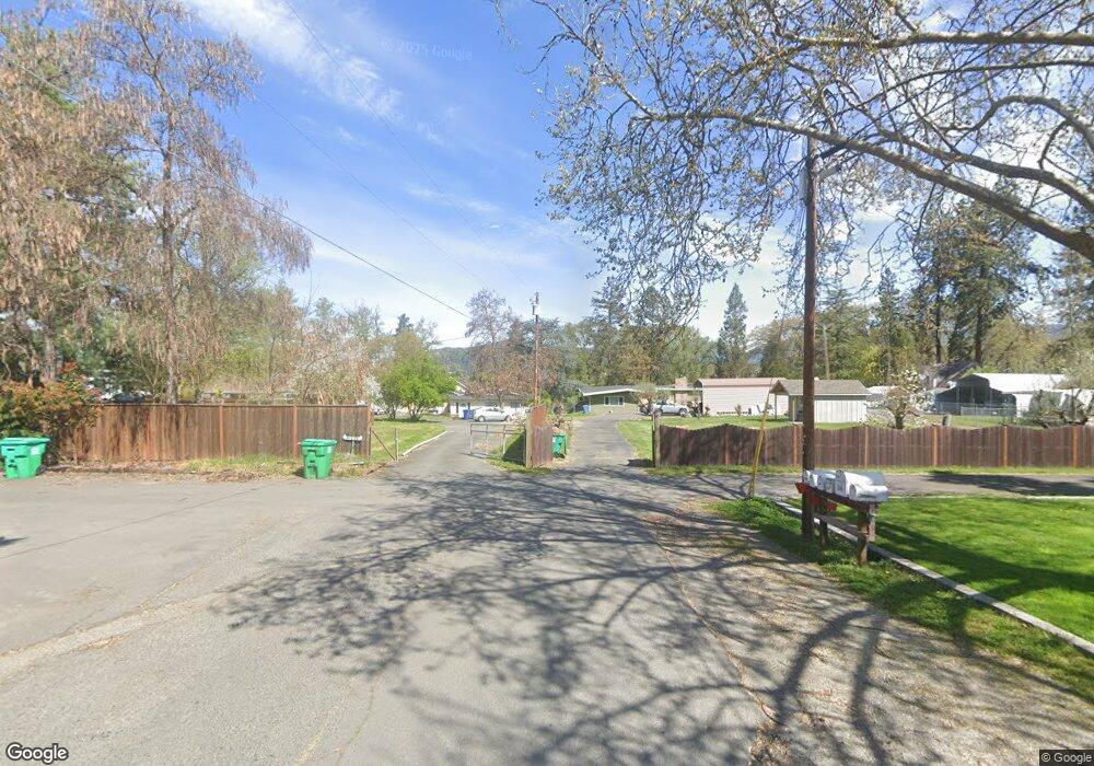 1337 Daisy Ln, Grants Pass, OR 97527 - photo 1