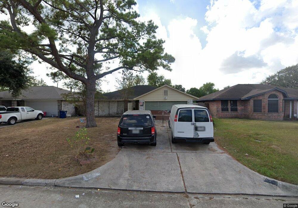 7915 Sawmill Trail, Houston, TX 77040 - photo 1