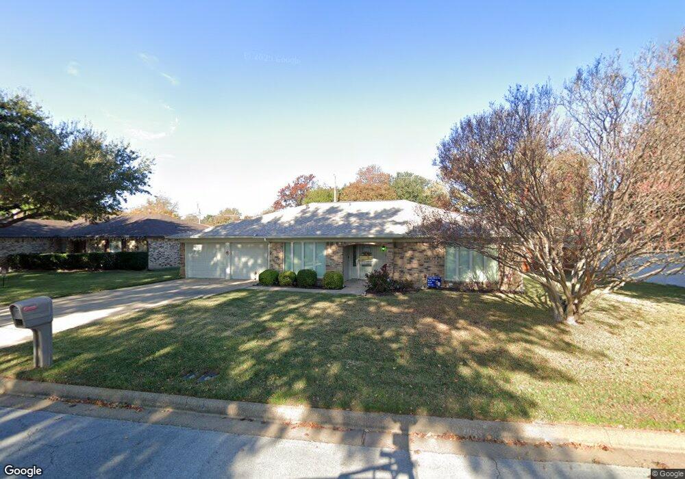 316 Stratford Dr, Hurst, TX 76054 - photo 1