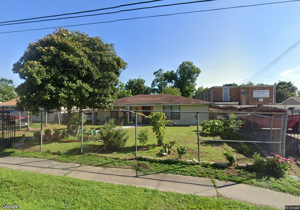 6627 Fairway Dr, Houston, TX 77087 - photo 1