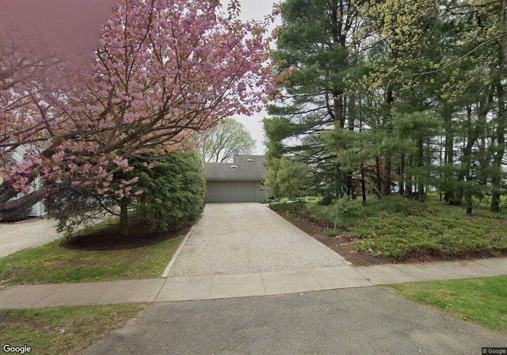 422 Housatonic Ave, Stratford, CT 06615 - photo 1