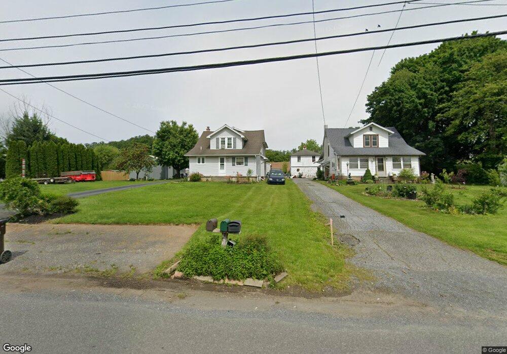 6102 Chestnut St, Zionsville, PA 18092 - photo 1