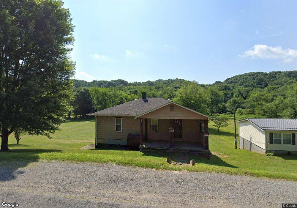 45983 Yeager Dr, East Liverpool, OH 43920 - photo 1