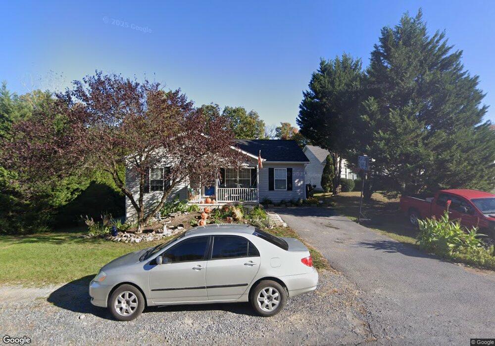 298 Longwood Dr, Bunker Hill, WV 25413 - photo 1