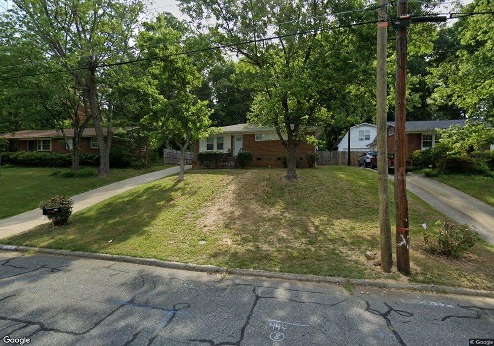 2315 Emerywood Rd, Greensboro, NC 27403 - photo 1