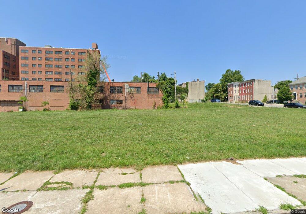 1030 N Stricker St, Baltimore, MD 21217 - photo 1