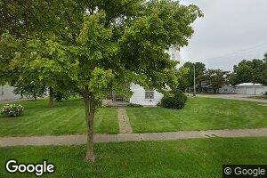 100 E Division St, Findlay, IL 62534