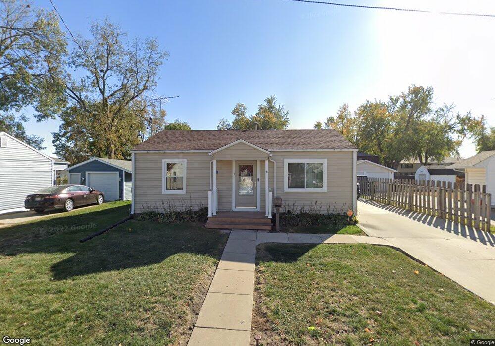 9 Southhampton Ct, Newton, IA 50208 - photo 1