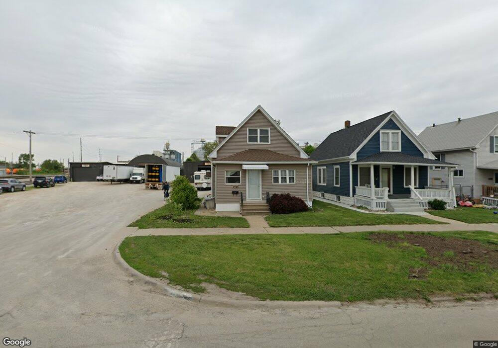 1030 9th St SW, Cedar Rapids, IA 52404 - photo 1