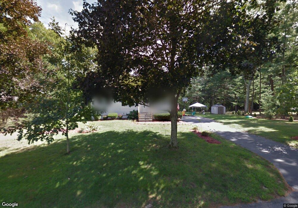 98 Pine St, Franklin, MA 02038 - photo 1