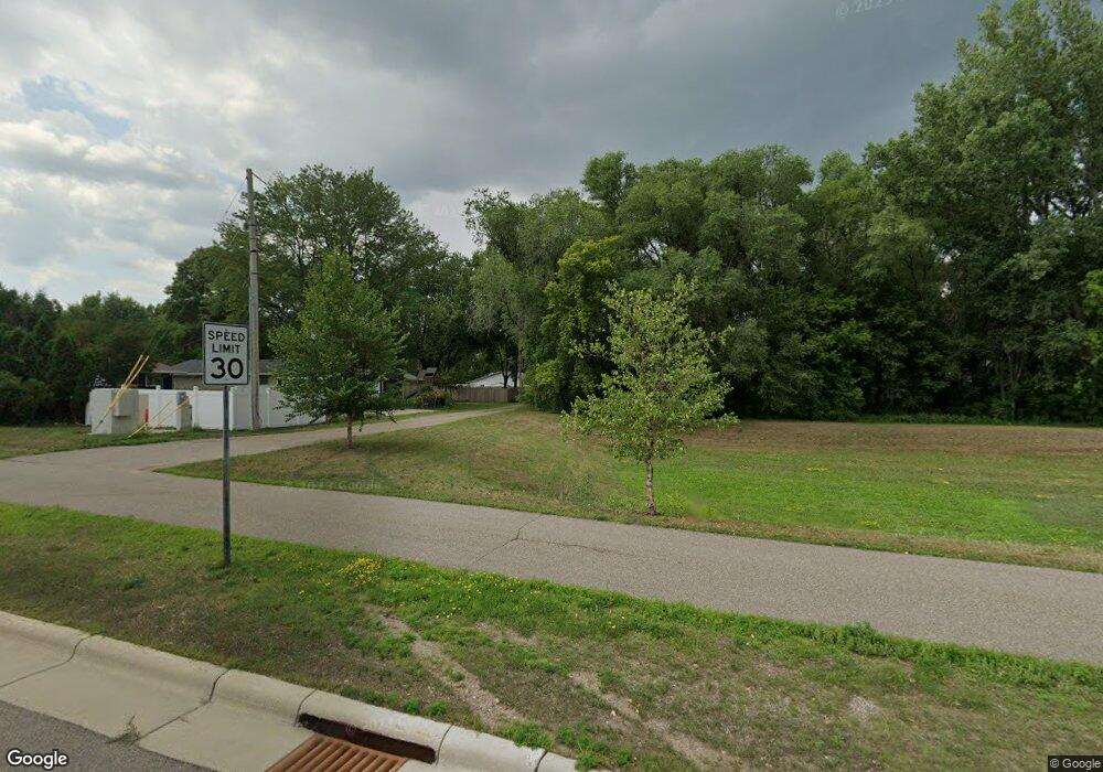 911 2nd St N, Sauk Rapids, MN 56379 - photo 1