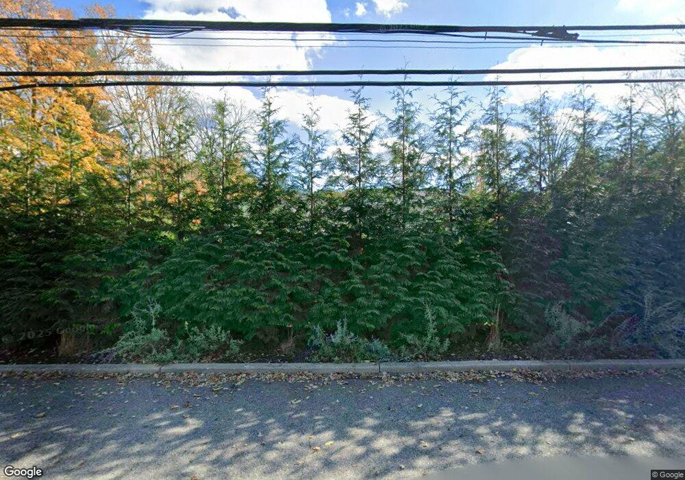 258 W Saddle River Rd, Upper Saddle River, NJ 07458 - photo 1