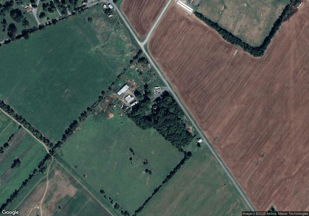 1847 Longmarsh Rd, Berryville, VA 22611 - photo 1