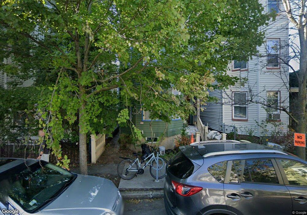 189 Brookline St unit 1, Cambridge, MA 02139 - photo 1