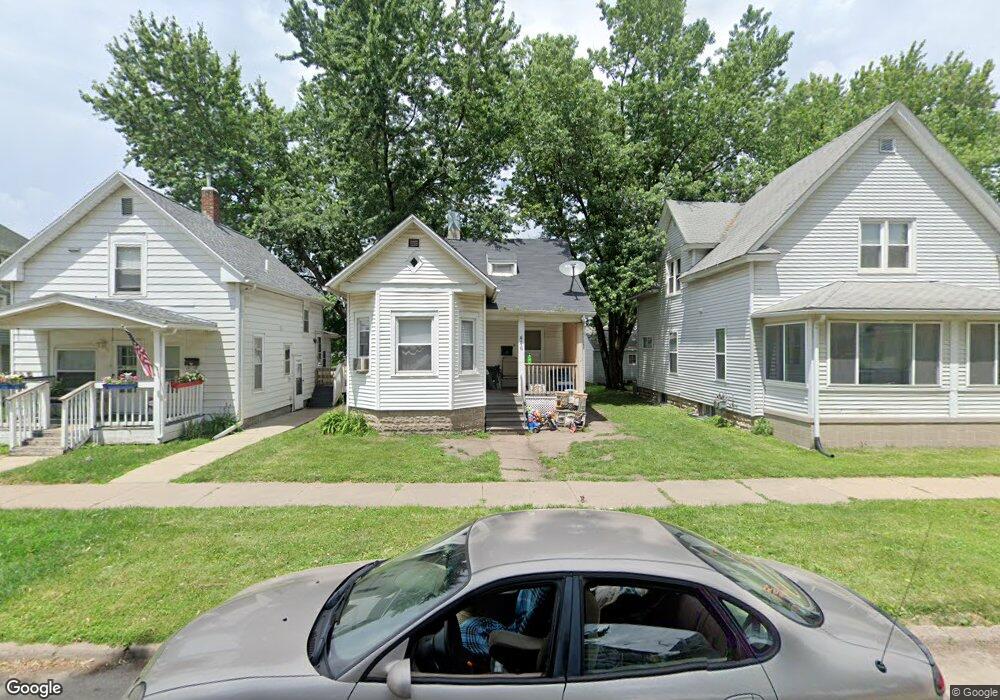 446 9th Ave SW, Cedar Rapids, IA 52404 - photo 1